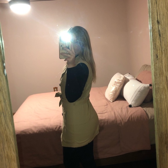 Short sleeve trench coat - Picture 3 of 7